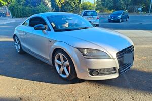 Audi tt mk2 2.0 200 CV