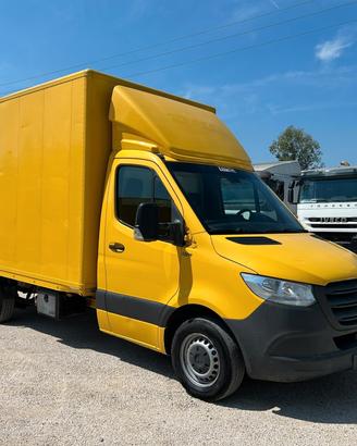 8 unità - Mercedes sprinter 311 Furgonato