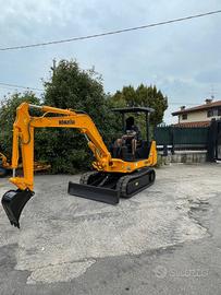 E255 - Escavatore Komatsu 25 q