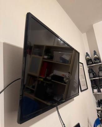 Tv Telefunken 42”