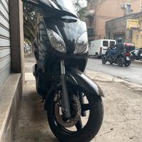 Yamaha Xmax 250 (Finanziabile)