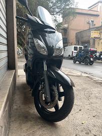 Yamaha Xmax 250 (Finanziabile)