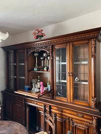 Credenza/vetrina in legno stile classico