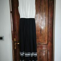 tuta a pantalone elegante ragazza