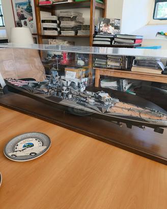 Nave Vittorio Veneto modellismo vintage war epoca 