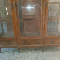 credenza antica  vetrina