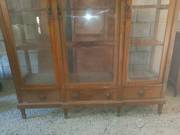 credenza antica  vetrina