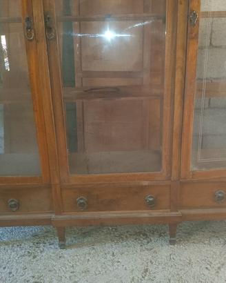credenza antica  vetrina