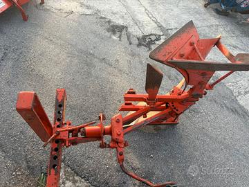 A220 - Aratro Biagioli AX180 reversibile