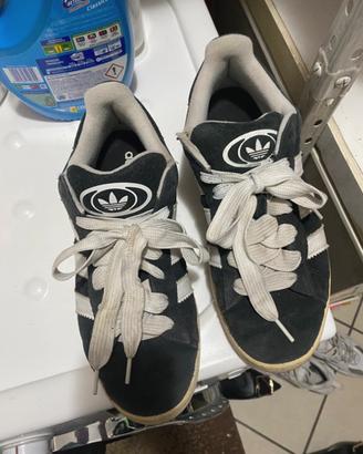 Adidas campus