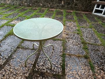 tavolino da giardino