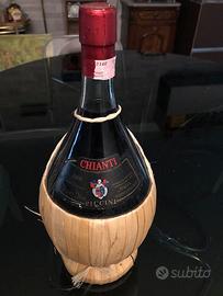 Vino Chianti Piccini anno 2000 fiasco 2 litri