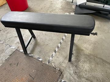 Attrezzatura palestra e Arredo - stock usato