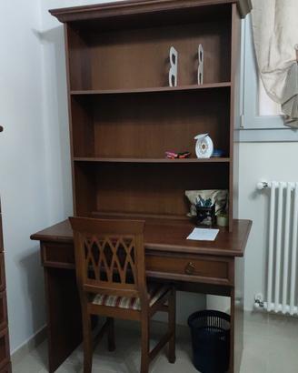 SCRIVANIA CON SEDIA, 2, COMODINI, 1 CASSETTIERA, 