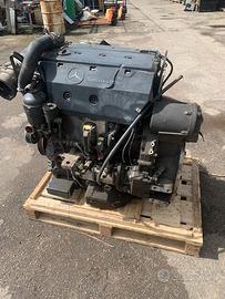 Motore Mercedes tipo OM 904 LA