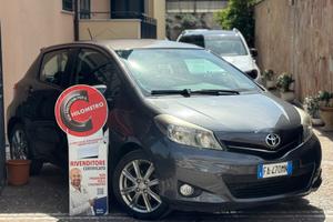 Toyota Yaris 1.4 D-4D 5 porte Lounge AUTOMATICA