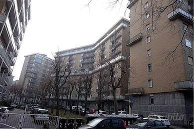 Luminoso e signorile appartamento in Corso Tassoni