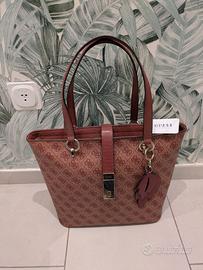 Borsa Guess modello Tote