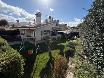 Villetta a schiera di 130 m² con 5 locali a Grotta