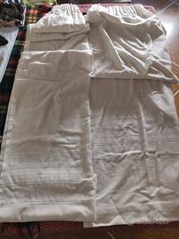 Tende da interni con ganci. 