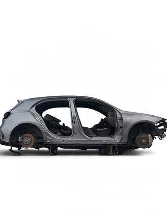 SCOCCA PER TAGLIO LAMIERATI MERCEDES CLASSE A w177