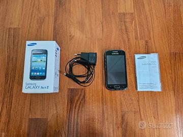 Samsung Galaxy ACE 2 (senza batteria!)