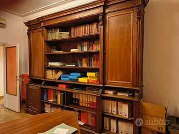 libreria fine 800 in noce massello intagliato