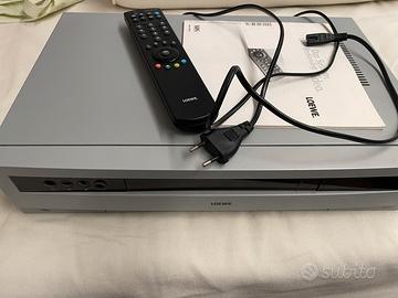 Videoregistratore lettore VHS Loewe
