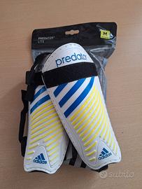 Parastinchi Adidas Predator taglia M (160-175 cm) 
