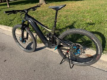 Giant Trance X Advanced E+1 Carbon tg. M 800Wh