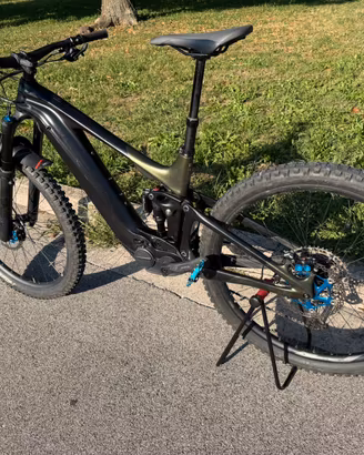 Giant Trance X Advanced E+1 Carbon tg. M 800Wh
