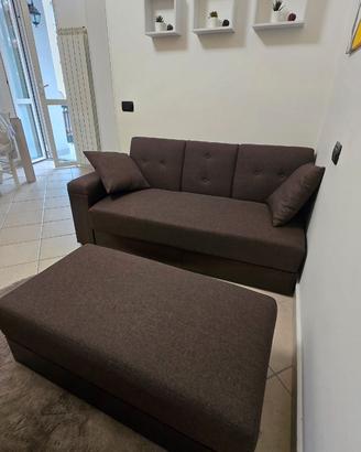 Divano letto con pouf