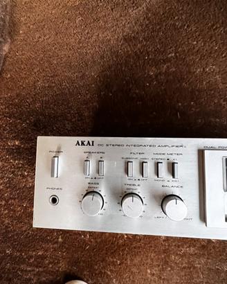 Amplificatore vintage akai