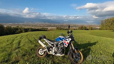 F 900 gs Trophy full