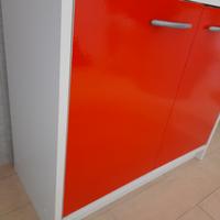 mobile bagno rosso