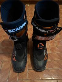 Scarponi scaroa F1