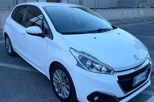 Peugeot 208 1.6 HDI
