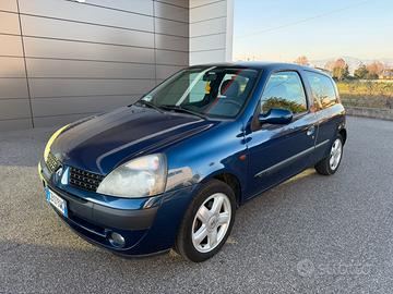 Renault Clio 1.2 75cv neopatentati