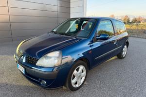 Renault Clio 1.2 75cv neopatentati