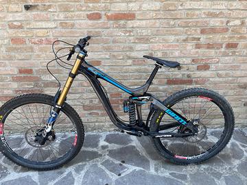 Bici DOWNHILL -27,5 GIANT GLORY Carbon
