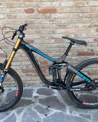 Bici DOWNHILL -27,5 GIANT GLORY Carbon