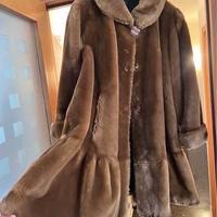Pelliccia ecologica beige