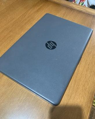 HP 250G9 i5-1235U 15 8GB/512GB  Prezzo trattabile