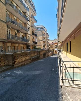 Monteverde nuovo - locale magazzino ampia metratur