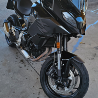 BMW F 900XR Triple black anno 2022