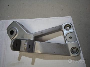 SUPPORTO PEDANA VN 1500 KAWASAKI 35011-1294