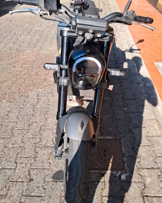 Moto leoncino 250, benettlli