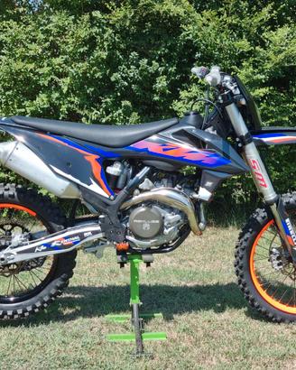 Ktm SMR 450 2026 tripla omologazione in rodaggio