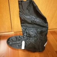 Abbigliamento antipioggia per moto