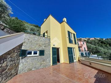 VILLA SINGOLA A SESTRI LEVANTE